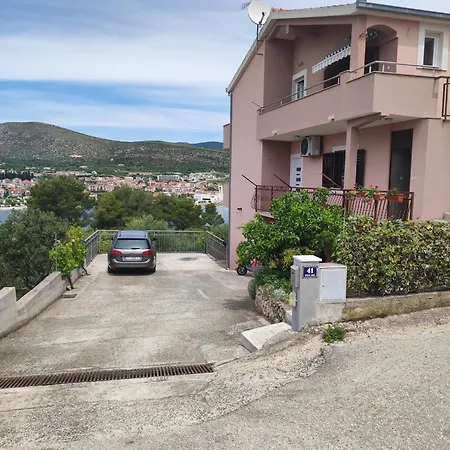 Antonela Apartment *